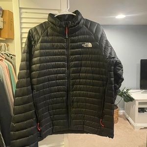 North Face Men's 800 North Face Jacket | Like New